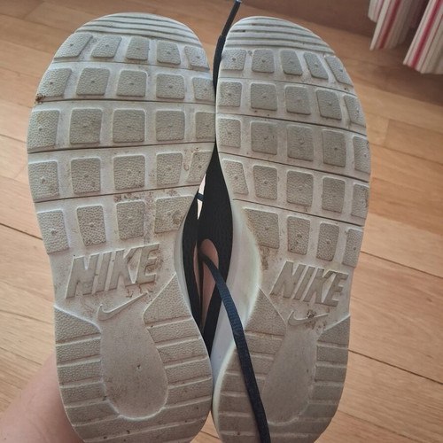 Nike athletic shoes size 40, blue
