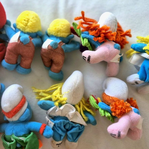 Plush Smurfs used from 2000