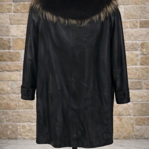 Skin To Skin women's leather coat Kastoria like new, dark brown