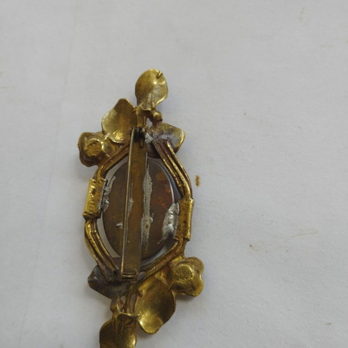 Vintage Authentic Brooch 1930-1950 Used, Brass & Natural Sardonyx