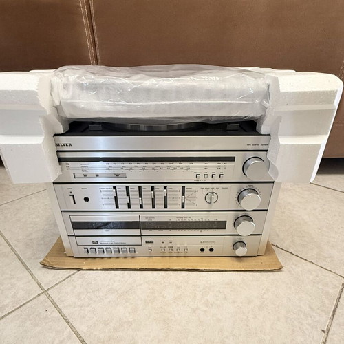 Silver SS171 Turntable Radio Cassette Player and Equalizer new