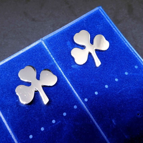 Panathinaikos Pin like new, shamrock design