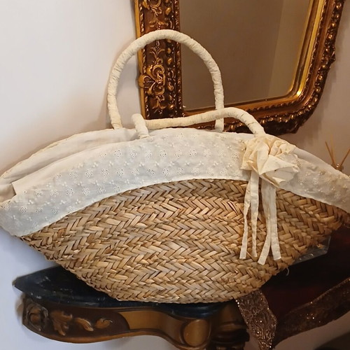Straw shoulder bag new, beige, large with lace and fabric flower