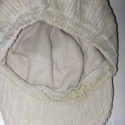 Stamion women's hat beige like new with fleece lining