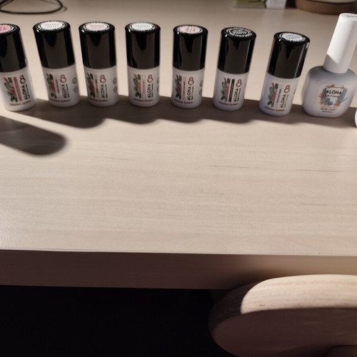 Hypoallergenic semi-permanent nail polishes set, 8 colors, base and top coat