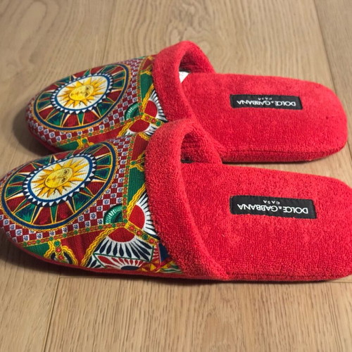 Dolce & Gabbana Carretto slippers like new, red and multicolor, size 38