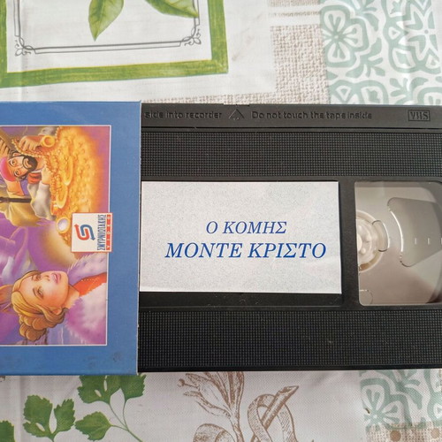 The Count of Monte Cristo VHS tape like new, dubbed