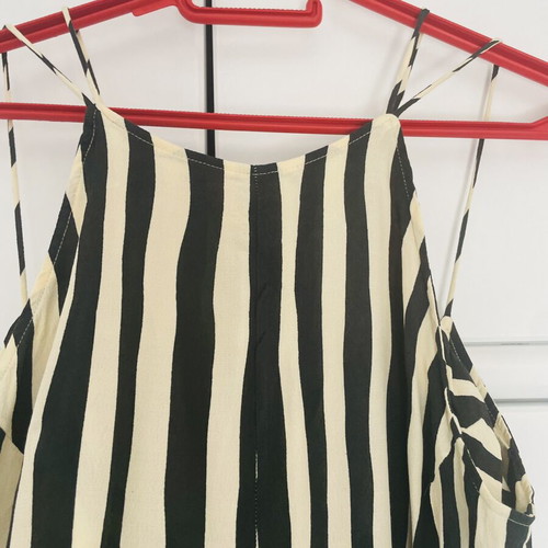 Mango jumpsuit large with open back like new, black and beige