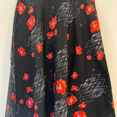 French skirt with floral pattern