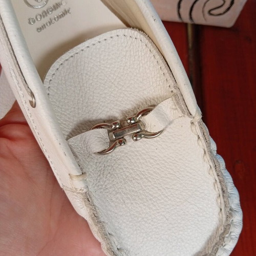 Gorgino Anatomic Baby Shoes New, Size 5