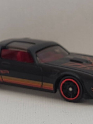 Hot Wheels '77 Pontiac Firebird Muscle Mania like new