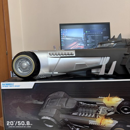 Batmobile McFarlane Toys Gold Label Collection new