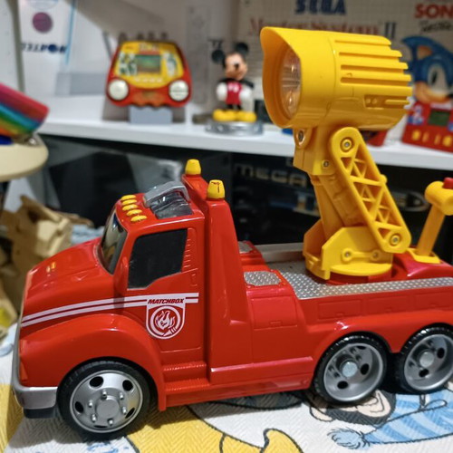 Matchbox fire trucks used, 2001-2003, sound and light functions
