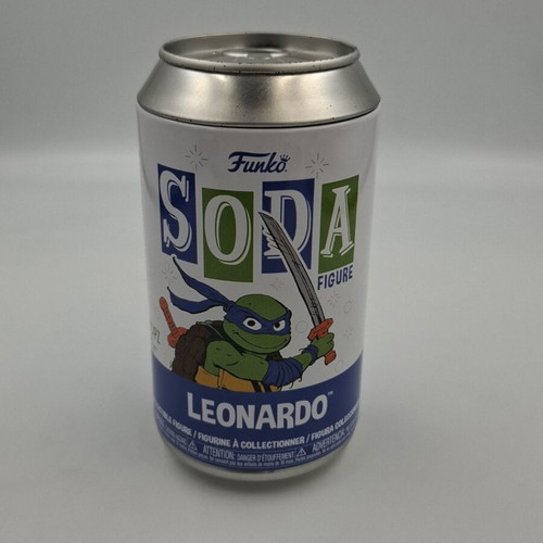 Chase Translucent Leonardo with Blue Glow Funko Soda like new