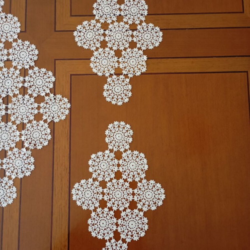 Doilies like new