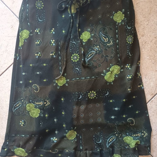 Summer elastic skirt, black and green, size L