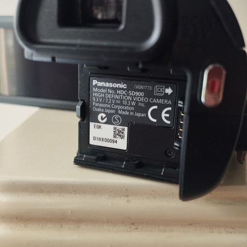 Panasonic HDC SD900 video camera like new