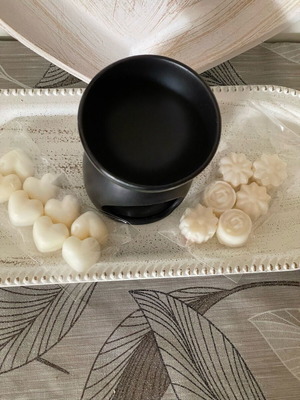 Aromatizer and wax melt