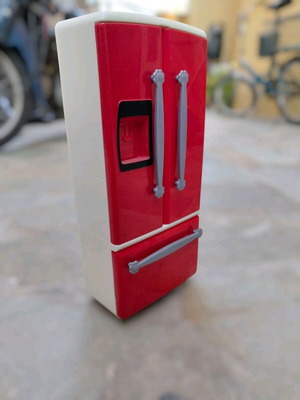 Mini kids refrigerator used without accessories