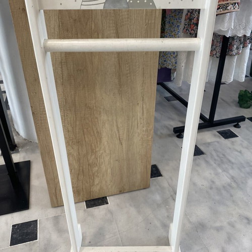 Sis Sandro wooden floor-standing coat rack used