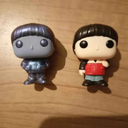 Will Stranger Things figures like new, pack of 2