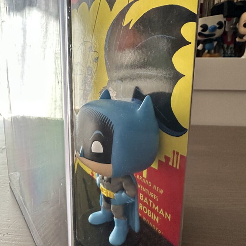 Batman 1 Comic Funko Pop figure like new