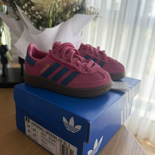 Adidas Spezial Kids Sneakers new, EU 20