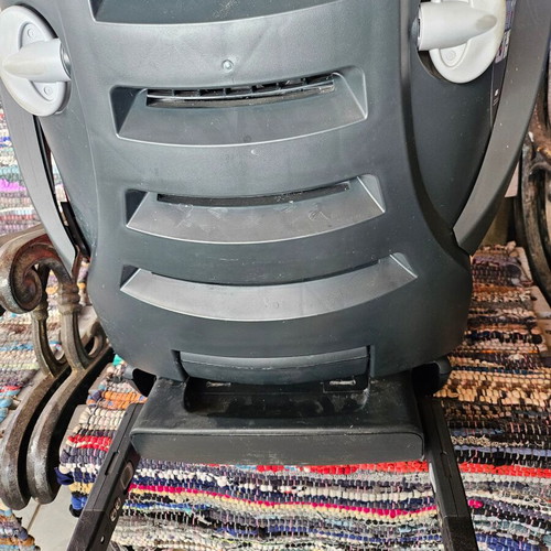 Besafe Child Car Seat used with base