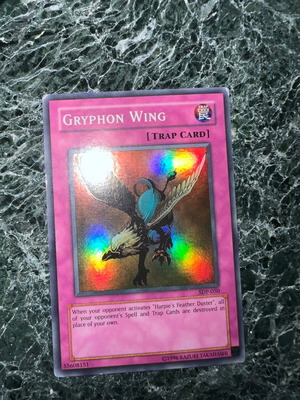 Yu-Gi-Oh Gryphon Wing χρυσή κάρτα σαν καινούργιο