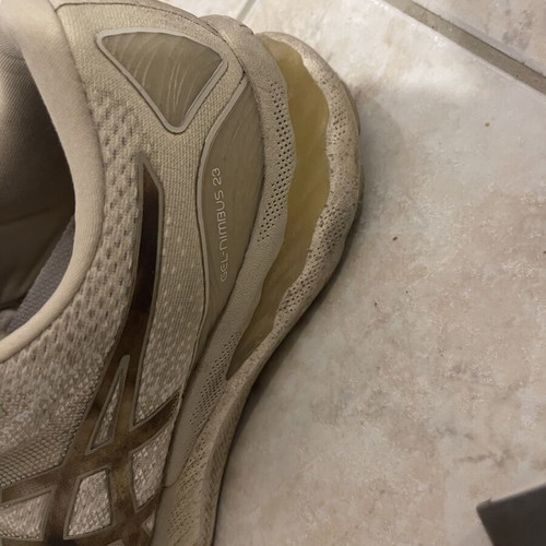 Asics Gel Nimbus 23 unisex sports shoes size 42.5, beige
