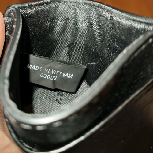 DKNY leather card holder like new, black