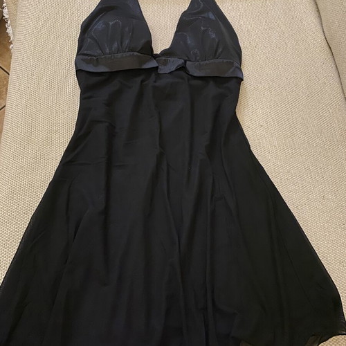 Black dress like new, sizes S and M