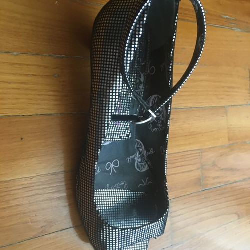 Fornarina pumps like new, black and silver, size 37