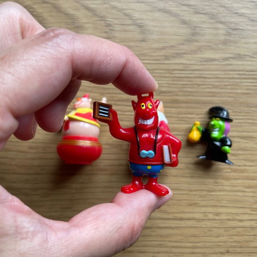 Фигурки Kinder Surprise Magic School Lessons комплект от 3 употребявани 2006