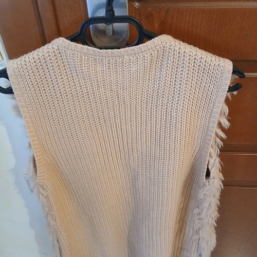 My Holly's sleeveless vest like new, beige