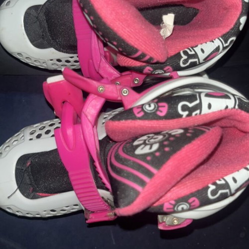 Adjustable roller skates size 31-33