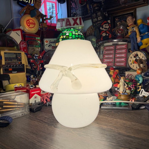 Murano mushroom lamp used in good condition
