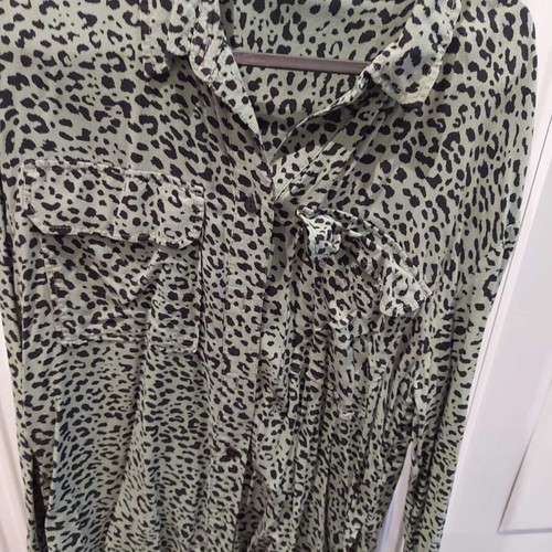 Bershka women's shirt like new, black and green, size M