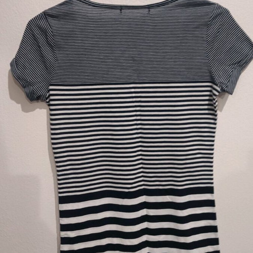 Striped t-shirt like new, size S, white and blue