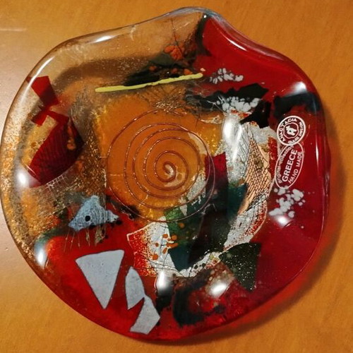 Decorative plate multicolored 17 cm diameter like new