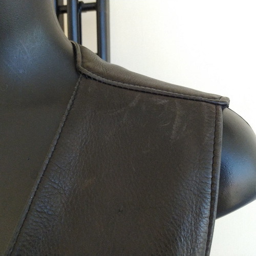 Men's black leather vest used, size L