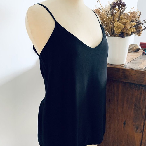 Philosophy black top like new, size S