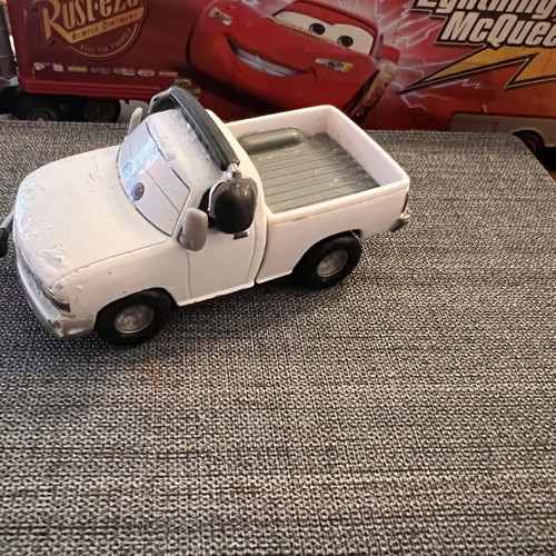 Disney Pixar Cars Brian Fee Clamp #1 Piston Cup Reporters Deluxe 2016 Mattel like new