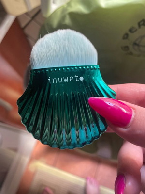 Inuwet Mermaid Cheek Brush like new