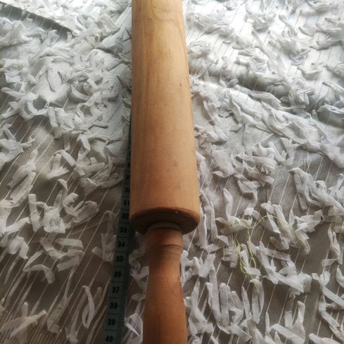 Wooden rolling pin like new in very good condition