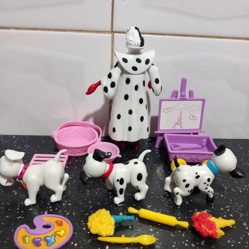 101 Dalmatian dog figures used with Cruella and accessories