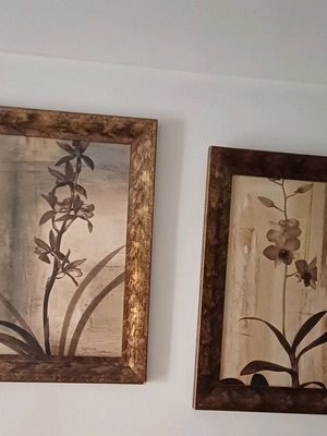 Set of 2 handmade canvas paintings like new