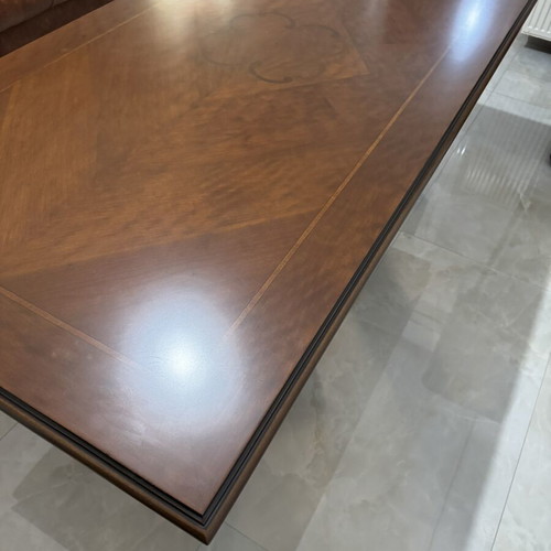 Italian dining table like new with herringbone veneer and walnut, 200x100 cm