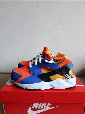 Nike Huarache new sneakers size 30