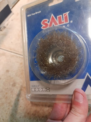 Sali Wire Cup Brush 2.5 inches new